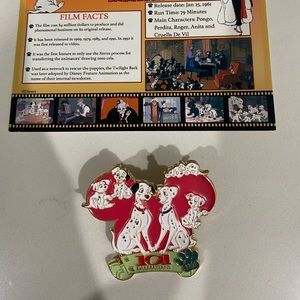 Magical Moments of Disney Bradford Exchange Disney Pin 101 Dalmatians With Card